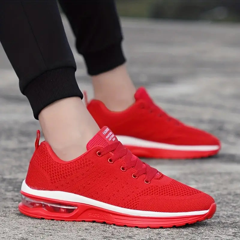 LIGHTWEIGHT WOVEN RUNNING SHOES